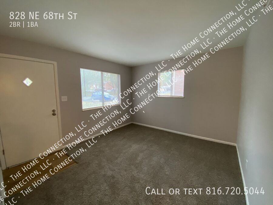 828 Ne 68th St - Photo 4 of 9