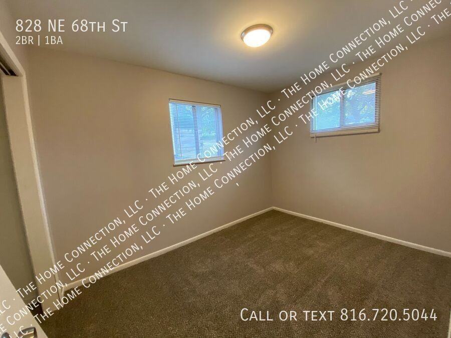 828 Ne 68th St - Photo 6 of 9