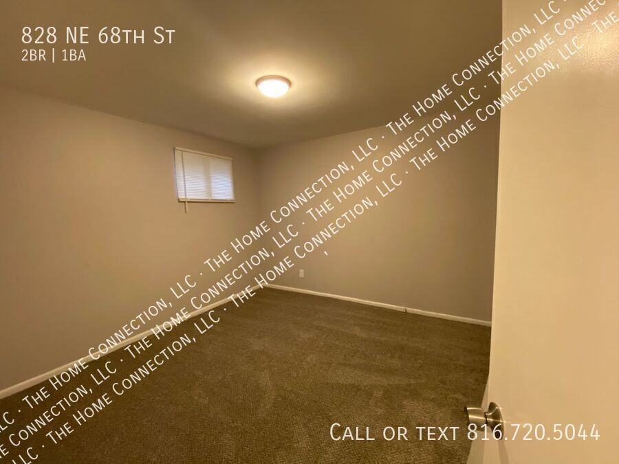 828 Ne 68th St - Photo 7 of 9