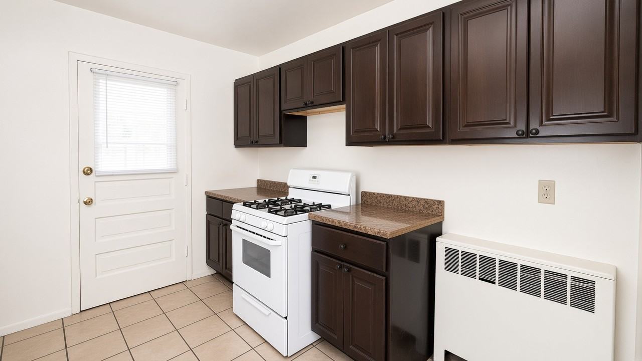 2839 W Rosemont Ave #3N - Photo 5 of 8