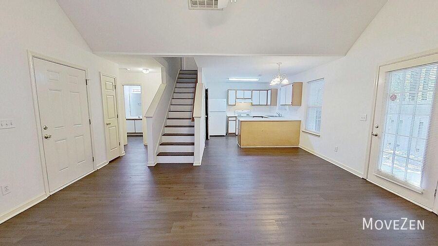 319 Saint Rosea Rd - Photo 4 of 31