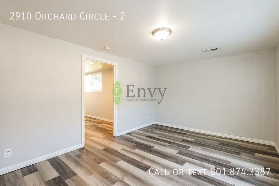 2910 Orchard Cir #2 - Photo 5 of 16