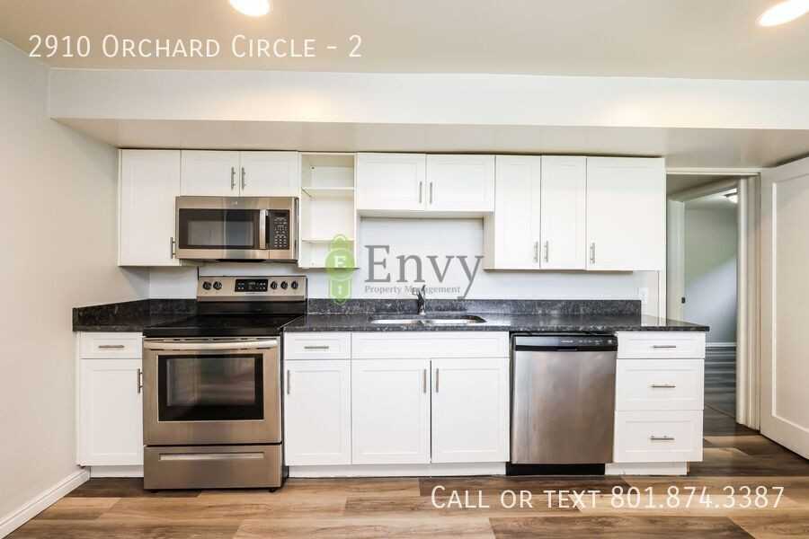2910 Orchard Cir #2 - Photo 7 of 16