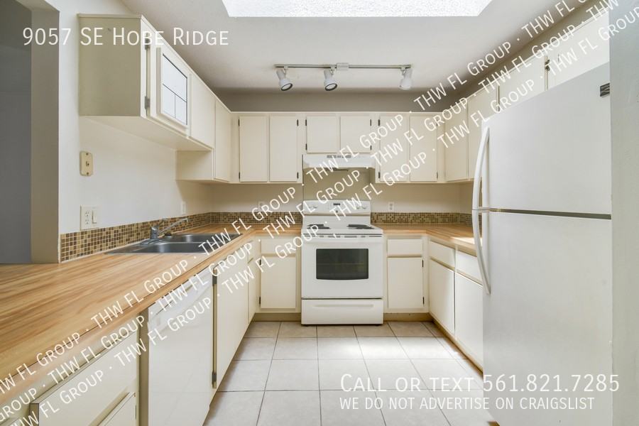 9057 Se Hobe Ridge Ave - Photo 5 of 15