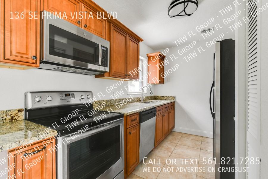 136 Se Prima Vista Blvd - Photo 3 of 16