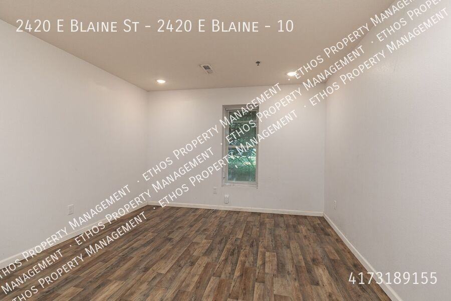 2420 E Blaine St - 2420 E Blaine #10 - Photo 5 of 8