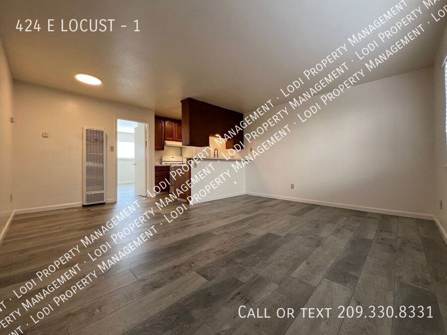 424 E Locust St #1 - Photo 2 of 13