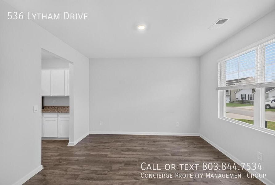 536 Lytham Dr - Photo 3 of 39