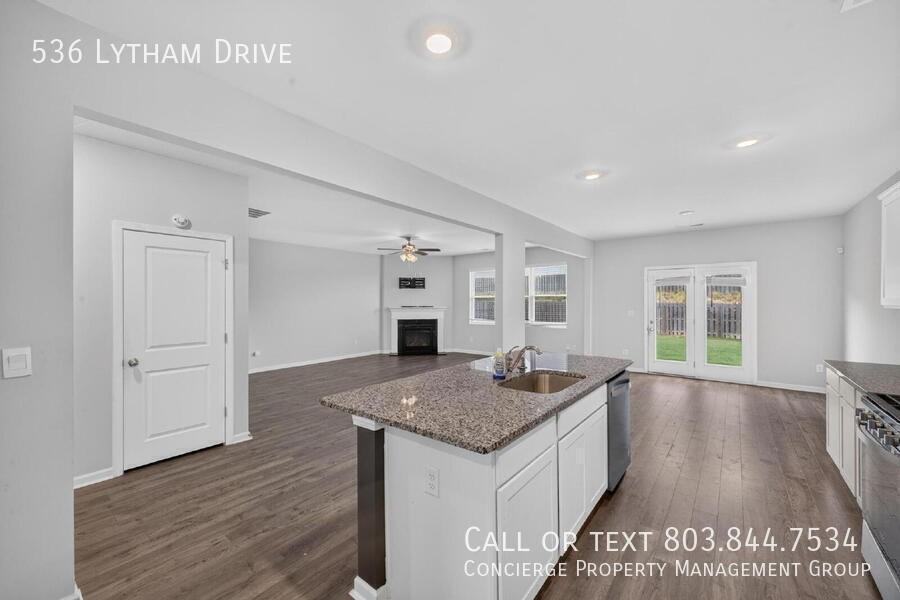 536 Lytham Dr - Photo 6 of 39