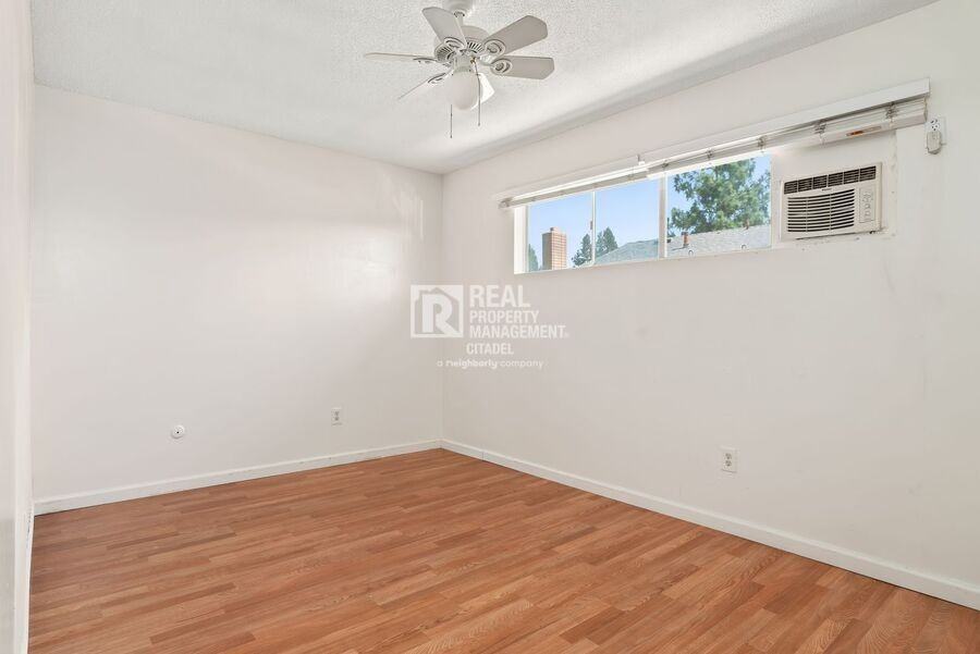 3009 Canyon Crest Dr #B - Photo 7 of 50