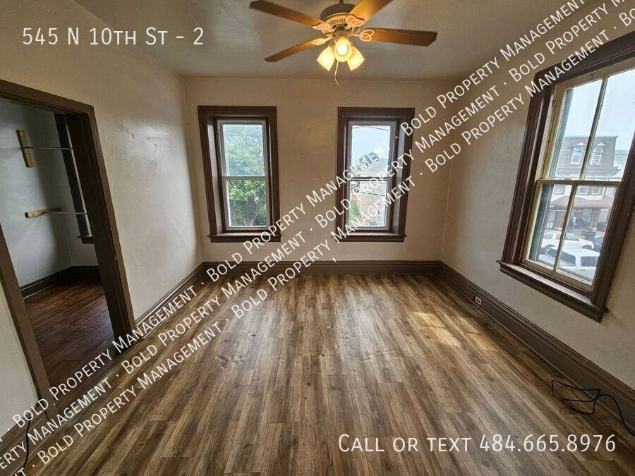545 N 10th St #2 - Photo 2 of 12