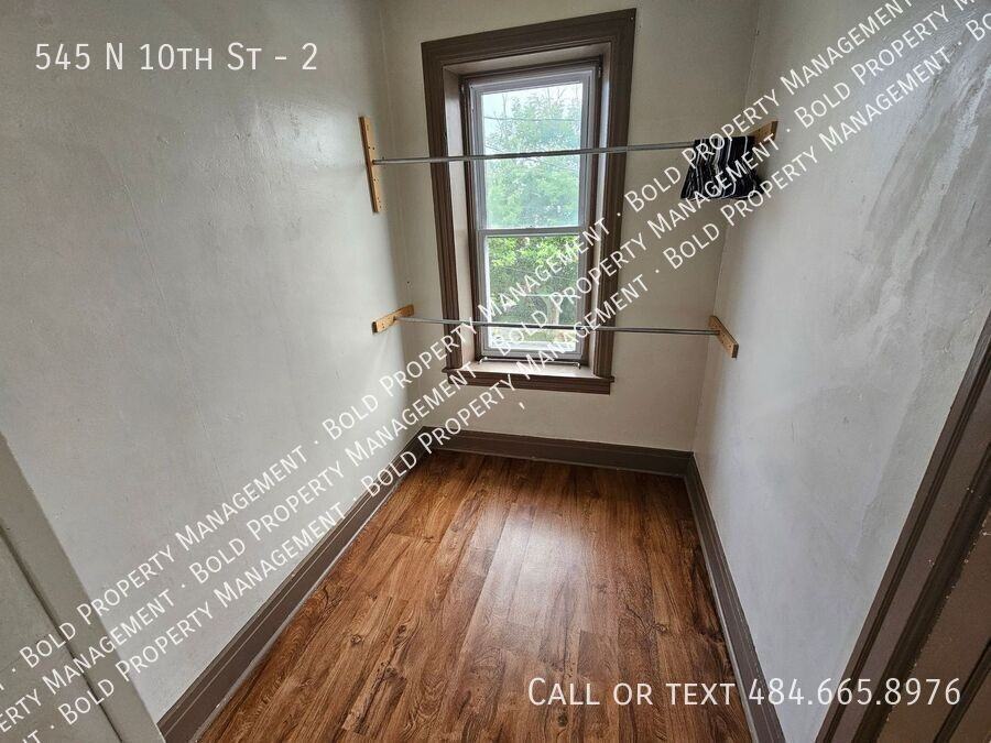 545 N 10th St #2 - Photo 5 of 12