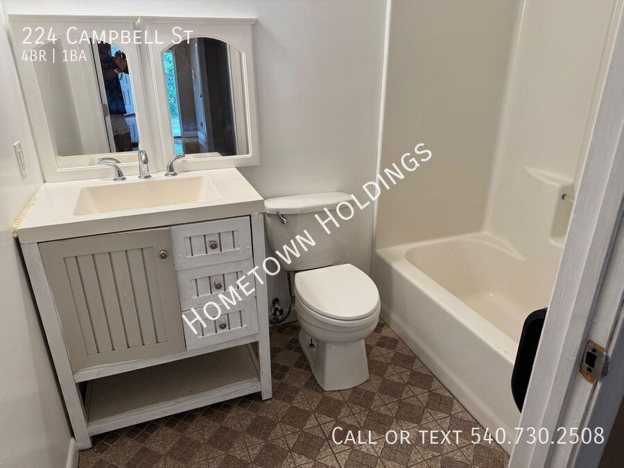 224 Campbell St - Photo 5 of 24