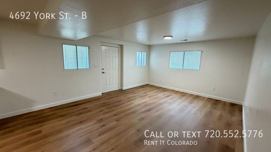 4692 York St #B - Photo 4 of 14