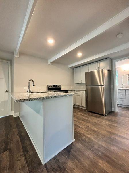 33 Chalet Dr - Photo 5 of 30