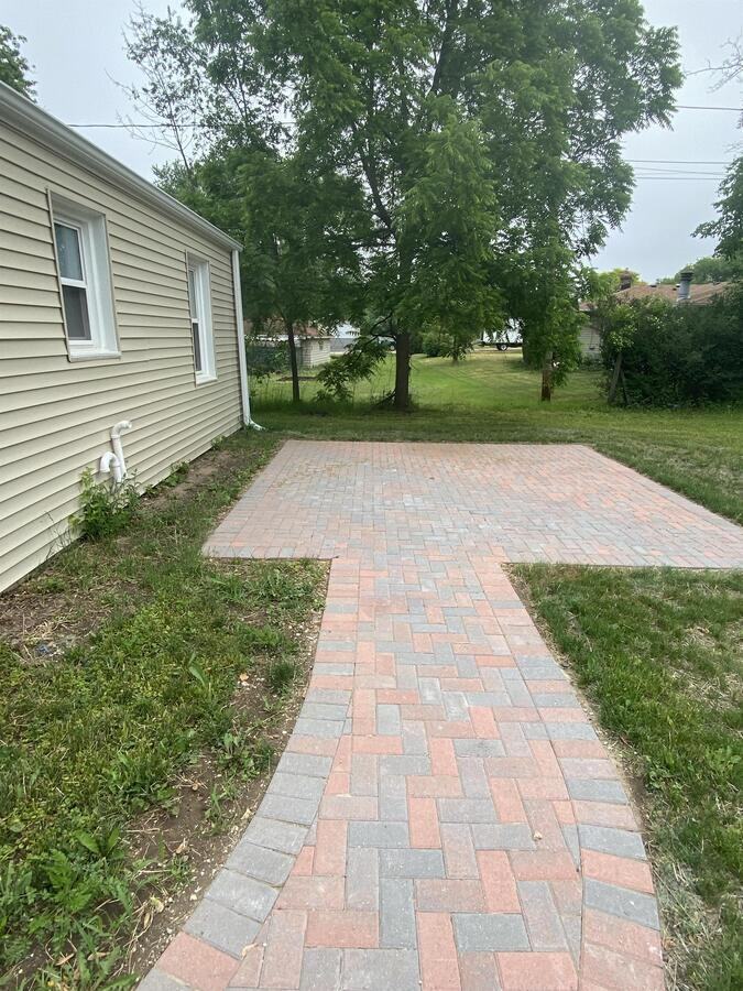 4913 W Minnesota Ave - Photo 2 of 15