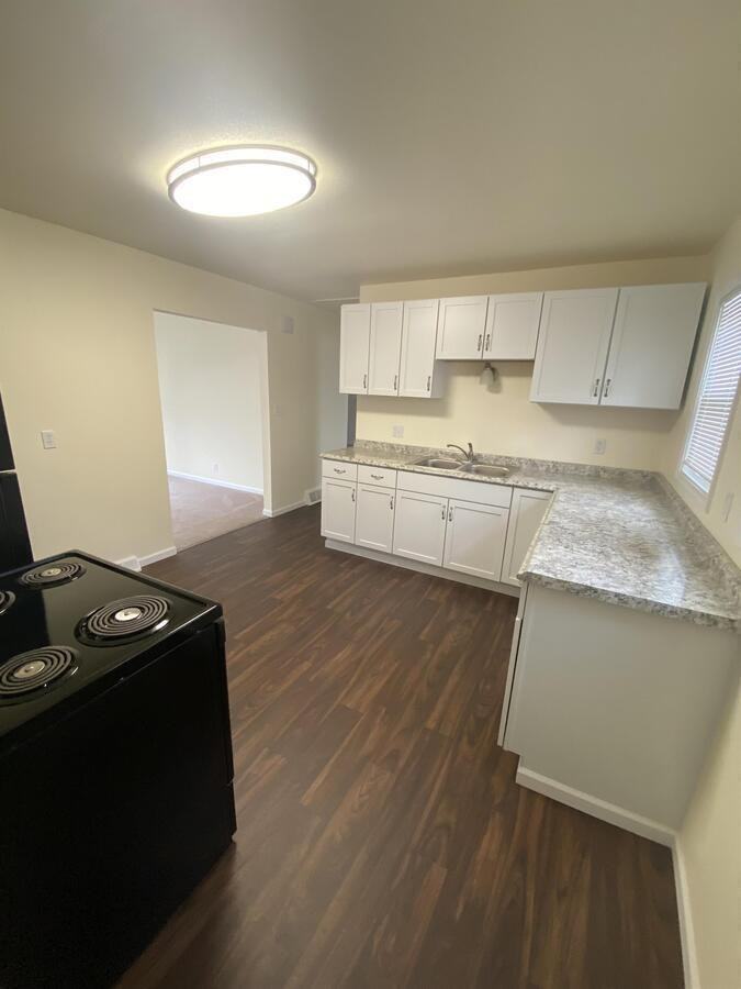 4913 W Minnesota Ave - Photo 4 of 15