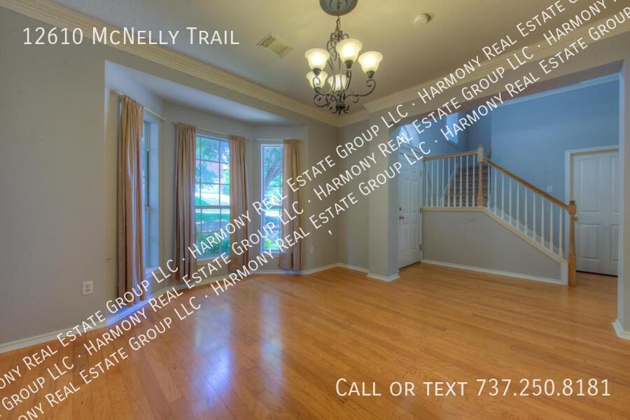 12610 Mcnelly Trl - Photo 4 of 19
