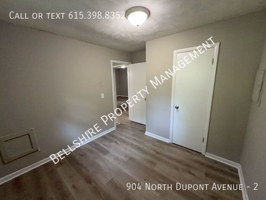 904 N Dupont Ave #2 - Photo 5 of 9