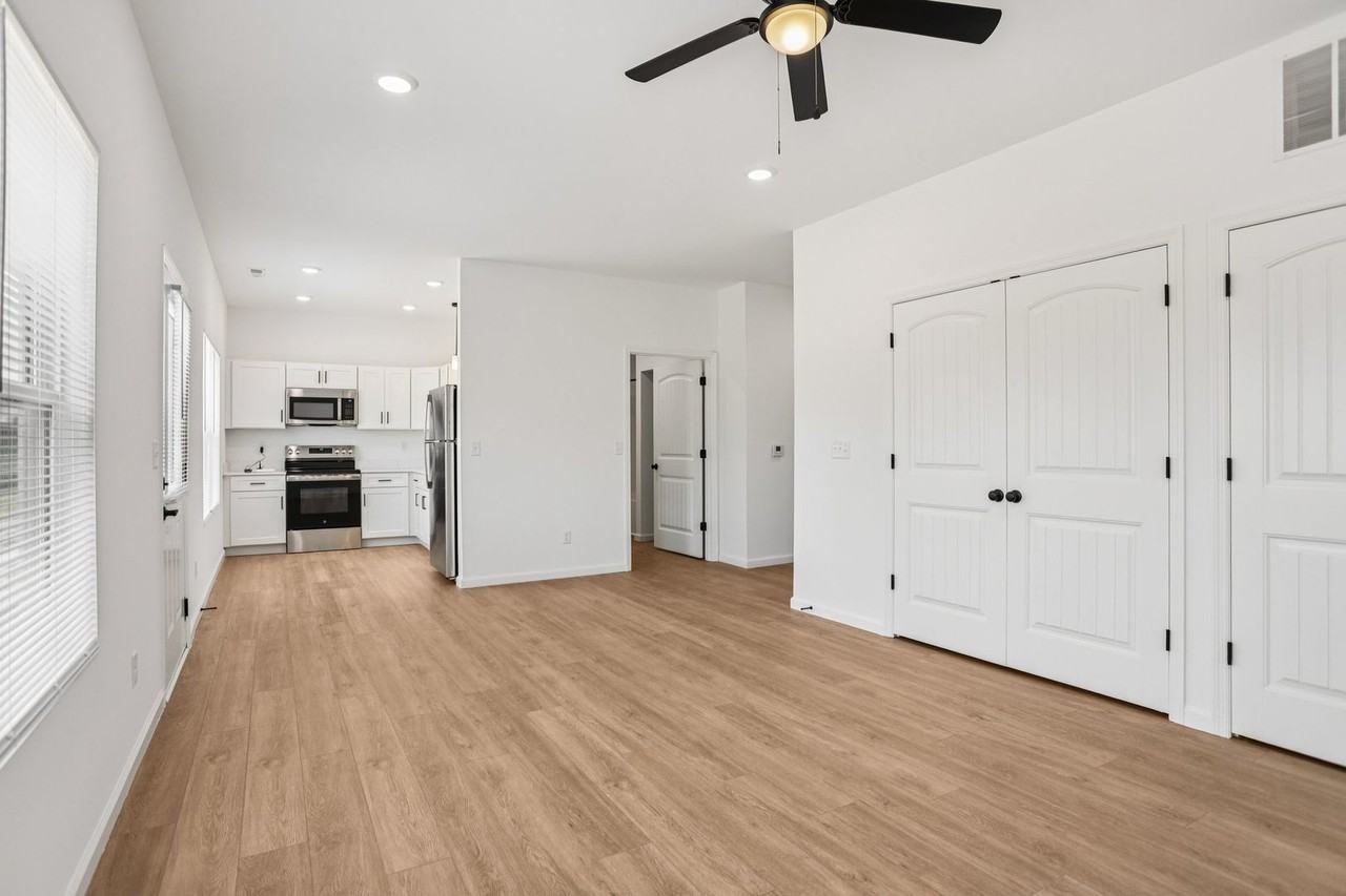41 Santo Domingo Dr - Photo 4 of 37
