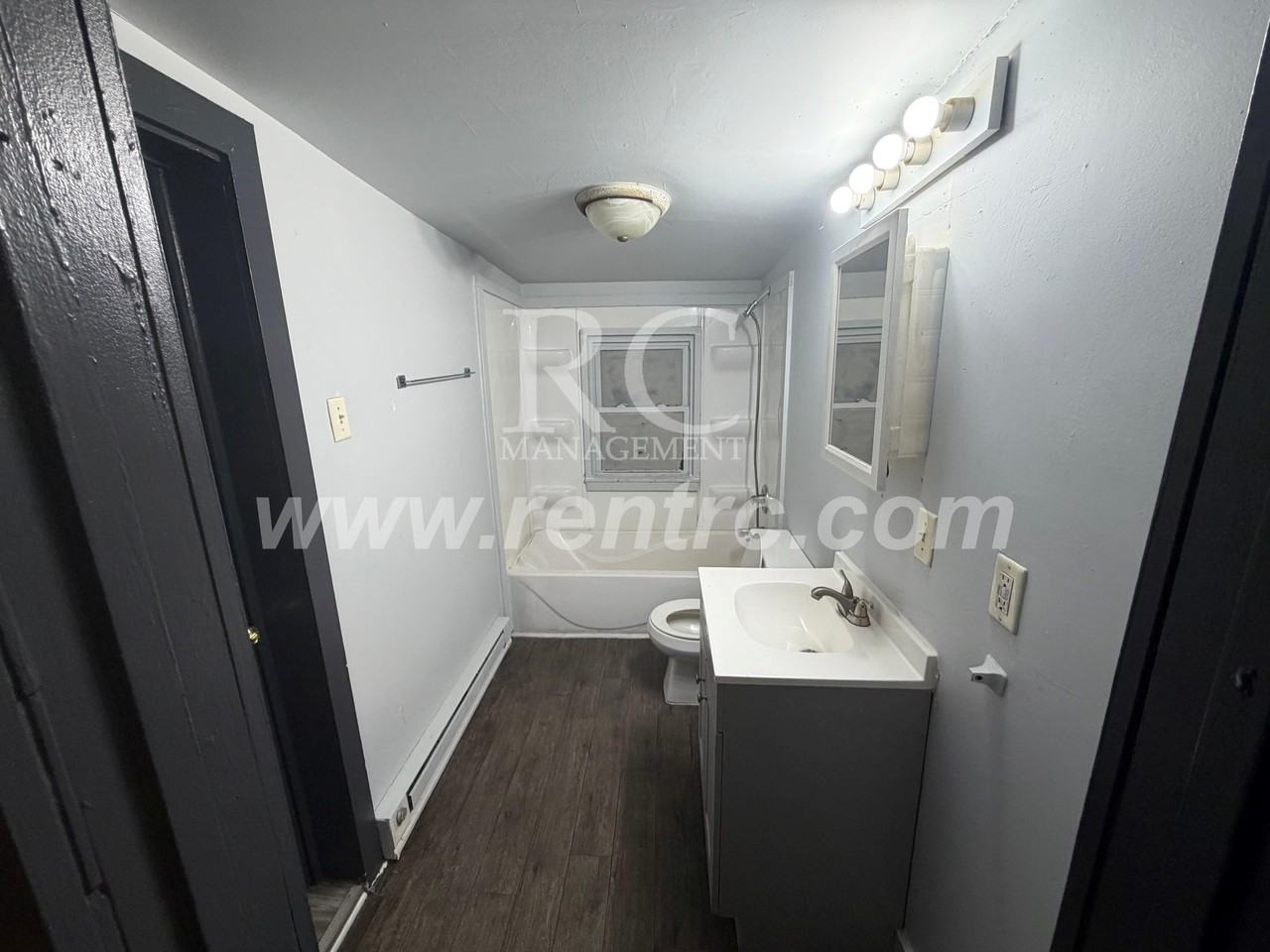 618 Porter St - Photo 4 of 10