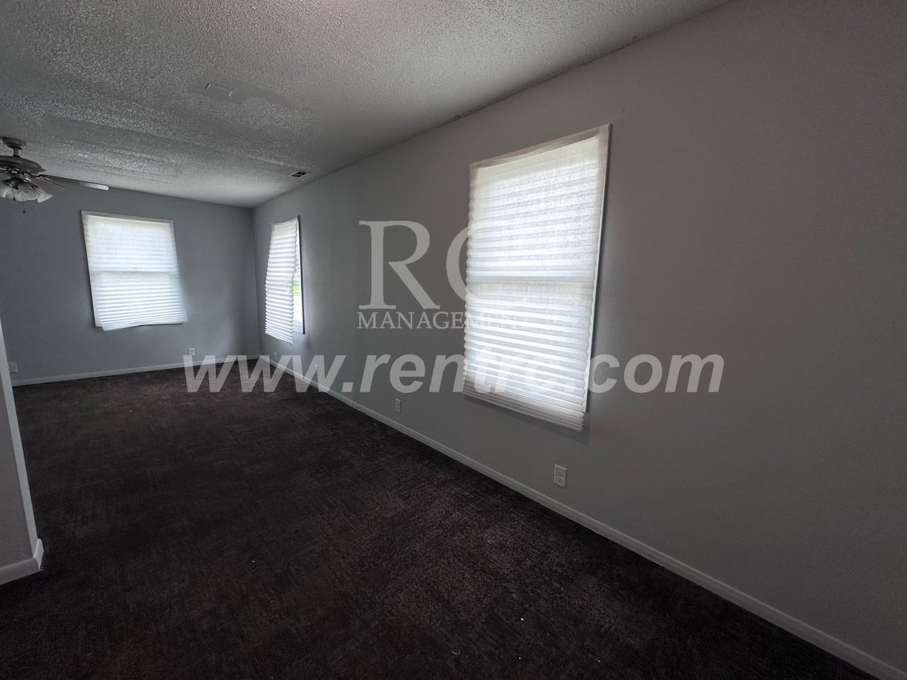 1404 E Main St #E - Photo 3 of 11