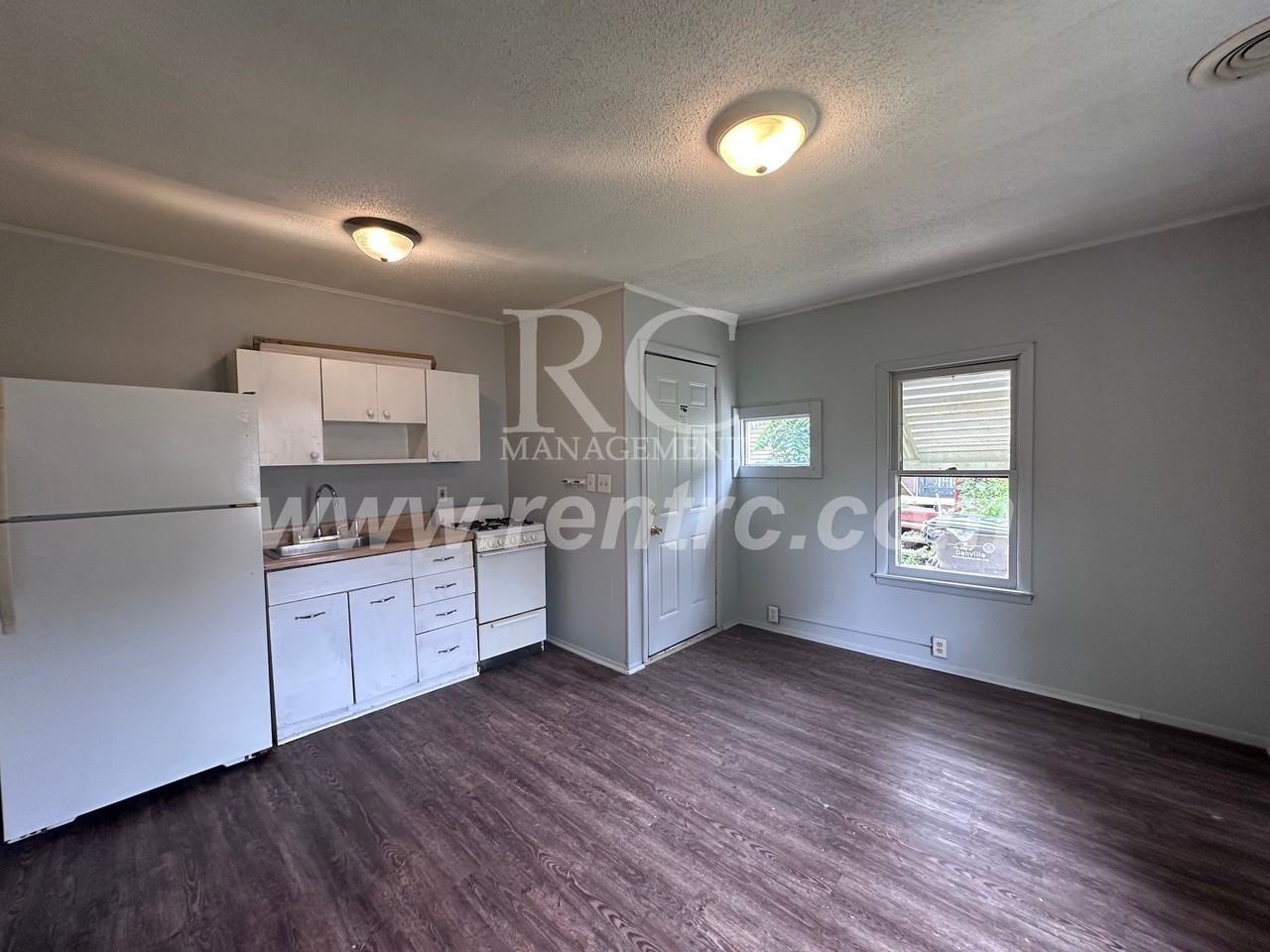 Marion St - Photo 2 of 7
