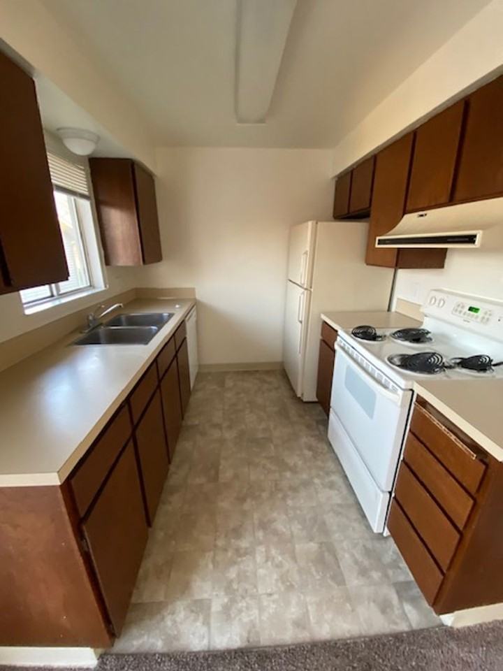 124 Colby Court Ln - Photo 4 of 13