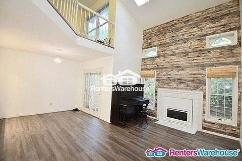 14288 Bedford Dr - Photo 3 of 10