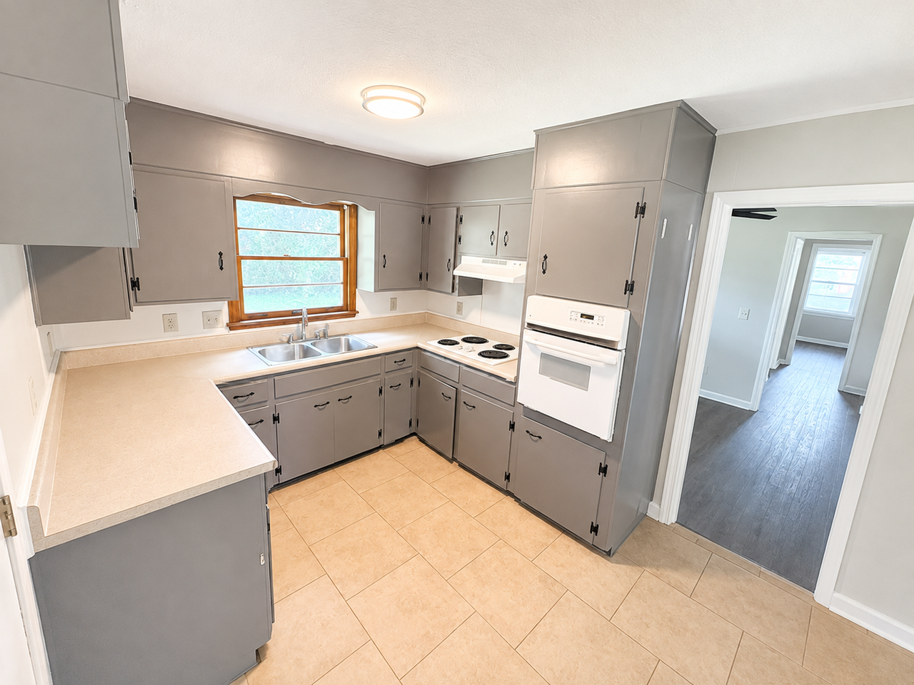 602 Austin Dr Nw - Photo 5 of 29