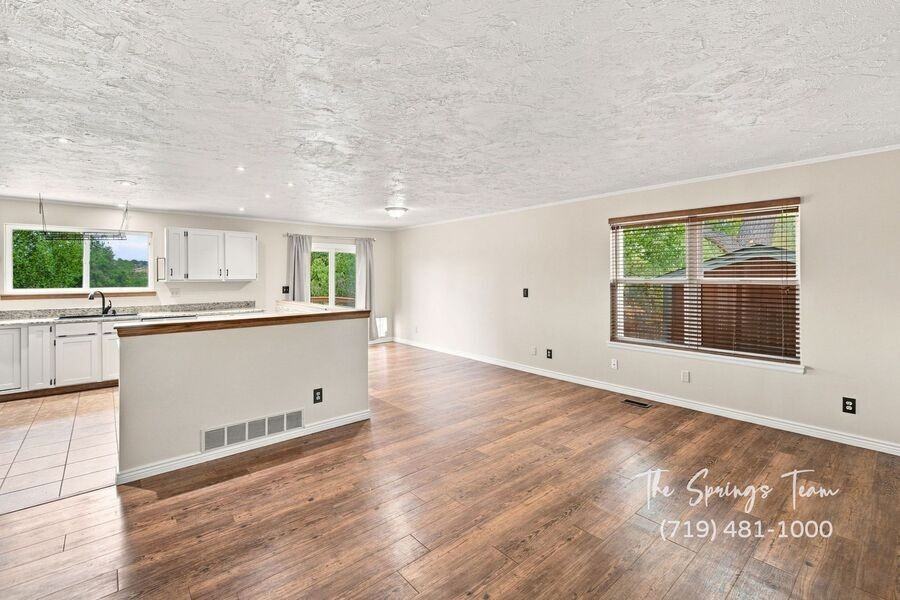 3060 Maverick Dr - Photo 6 of 50