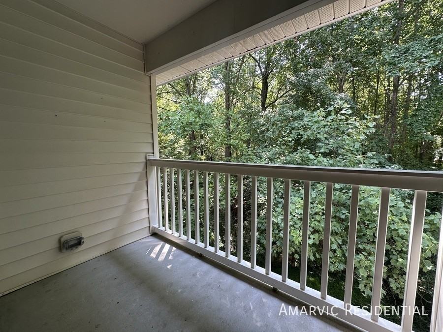 1851 Trailwood Heights Ln #301 - Photo 5 of 17