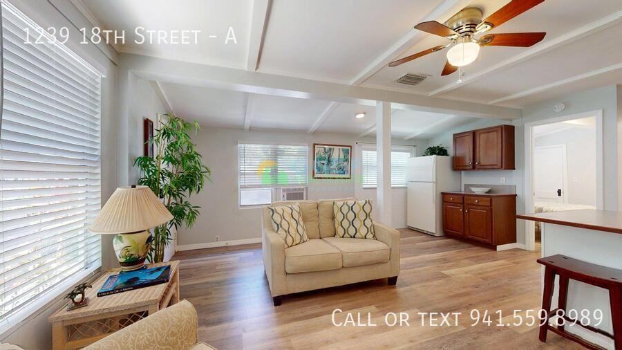 1239 18th St - Photo 4 of 11