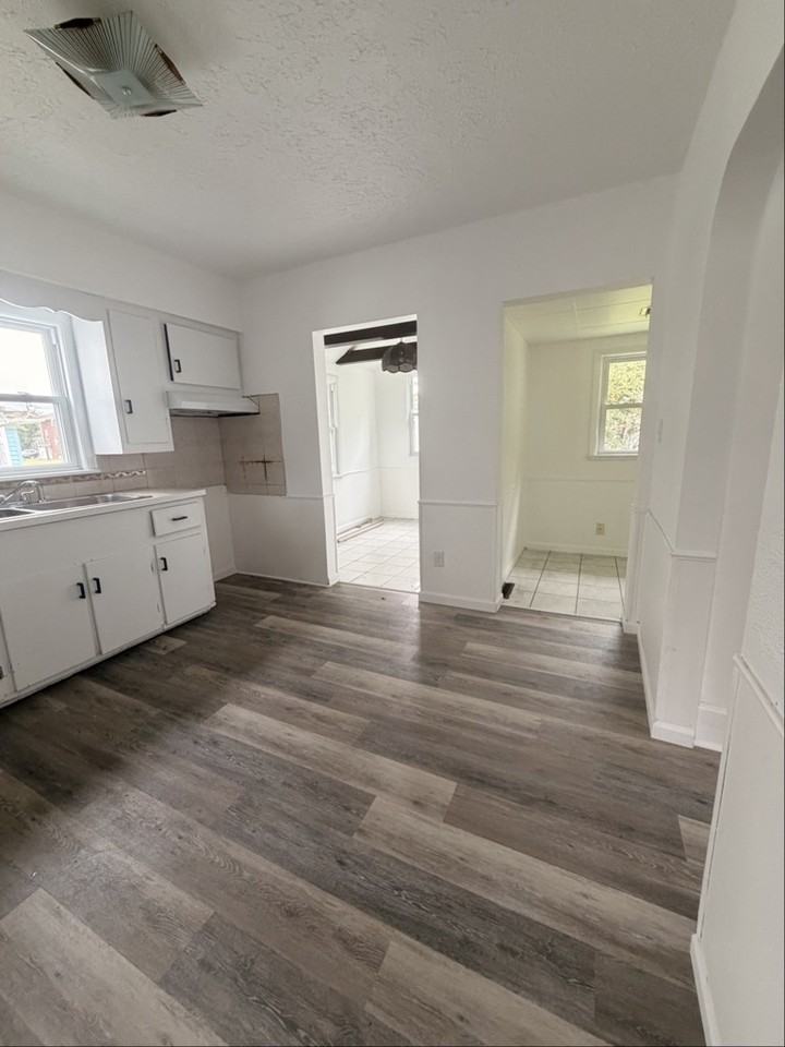 351 E Judson Ave - Photo 5 of 15
