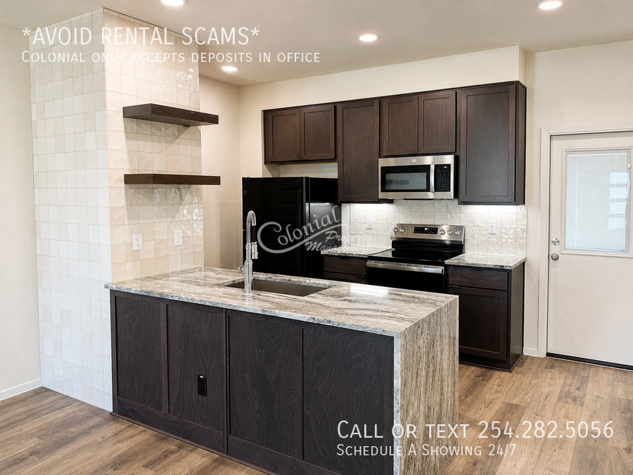 1622 Crooked River Ct - Photo 4 of 19