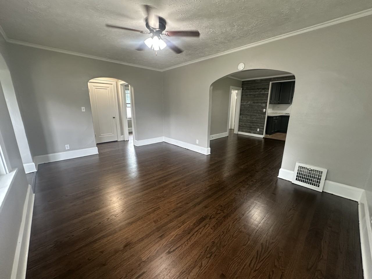 2906 Arcadia Ter - Photo 2 of 13