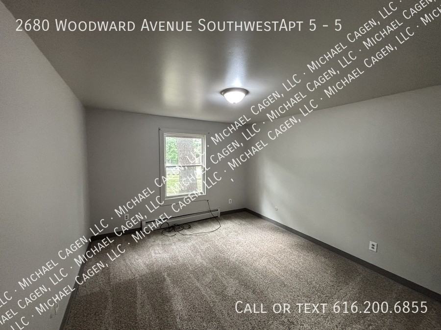 WOODWARD & #5 - Photo 4 of 12