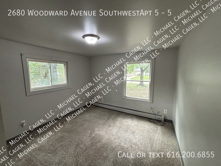 WOODWARD & #5 - Photo 6 of 12