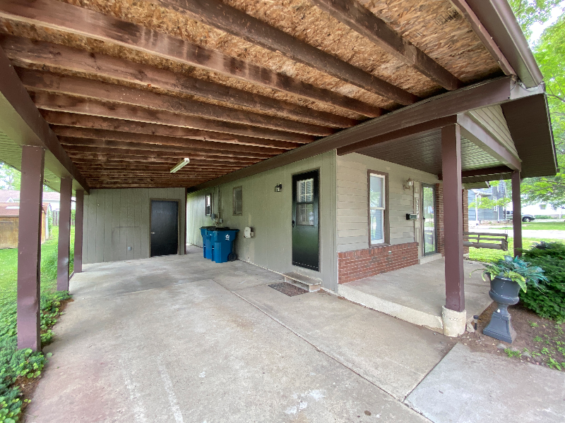 220 W Corbin St - Photo 7 of 25