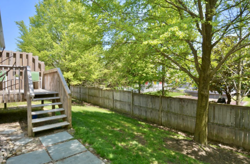 7408 Cayman Ln - Photo 5 of 36