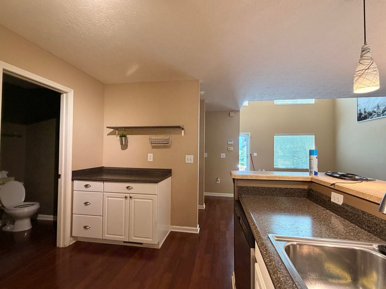 7408 Cayman Ln - Photo 7 of 36