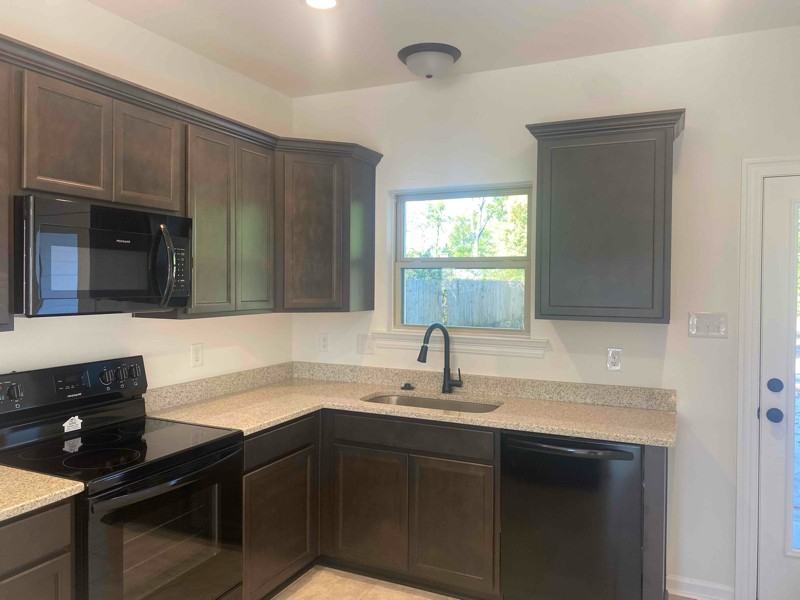 44067 Parker Blvd - Photo 4 of 13