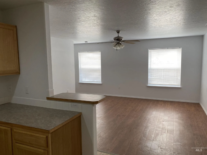 116 Ne Lotus Ct #116 - Photo 2 of 20