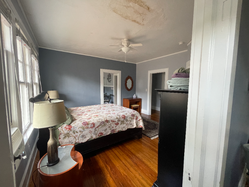 919 Talbot Ave - Photo 3 of 16