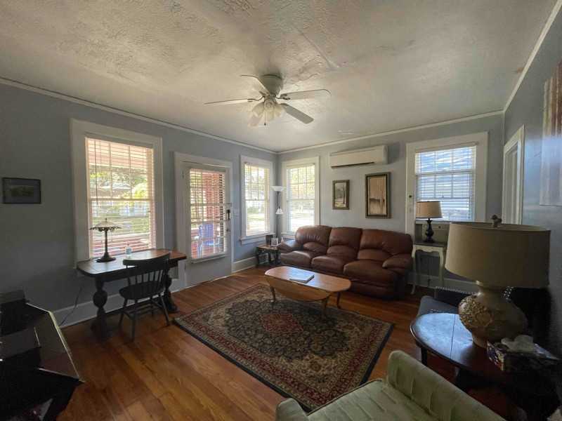 919 Talbot Ave - Photo 6 of 16