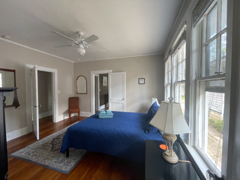 921 Talbot Ave - Photo 2 of 19