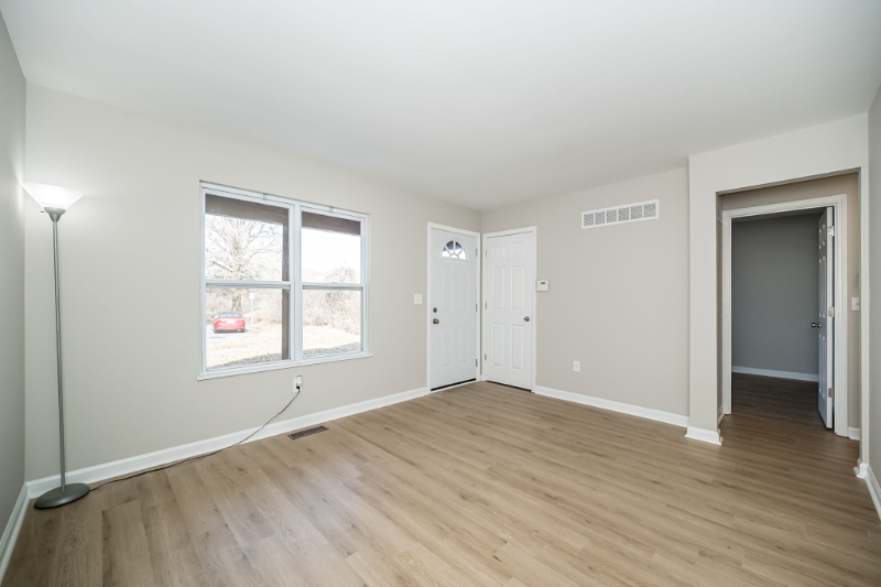 3282 Malinda Ct - Photo 4 of 20