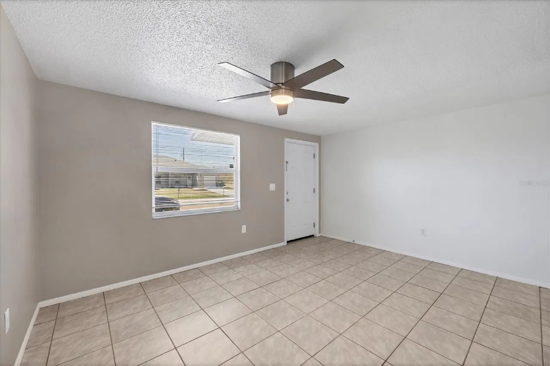 12298 Buffing Rd #C - Photo 4 of 22