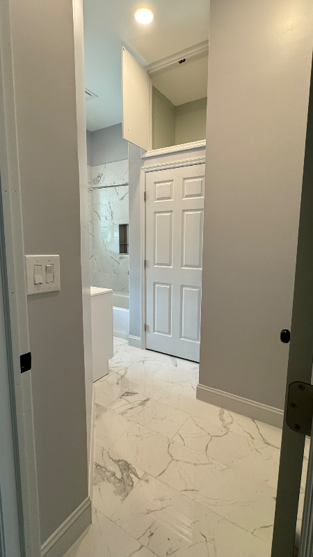 8 Center St - Photo 5 of 14