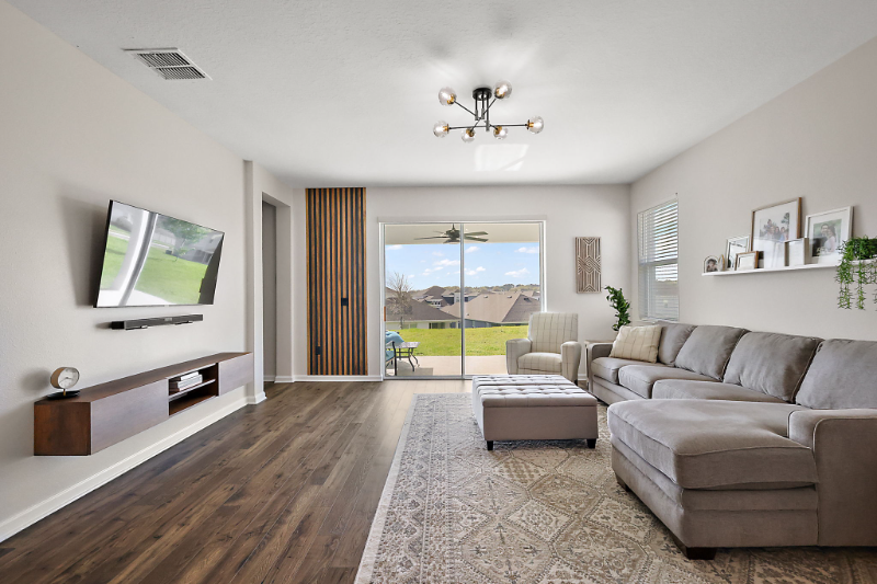 4439 Davos Dr - Photo 3 of 20